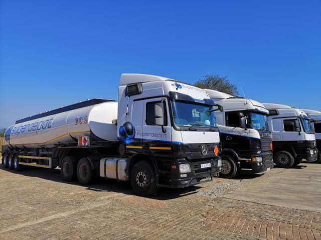 Potch Truck Stop Logo
