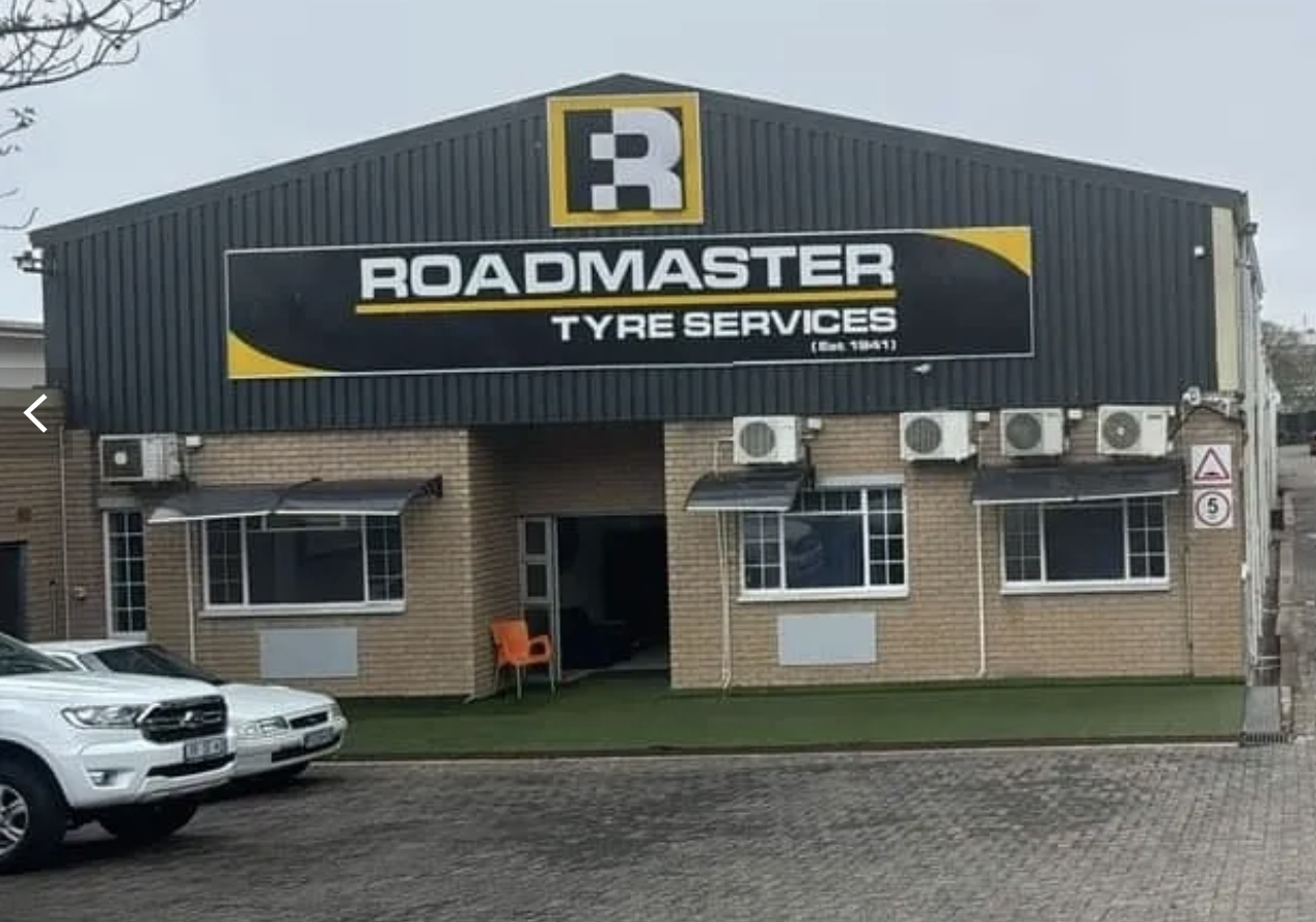 Roadmaster Tyre Services Logo