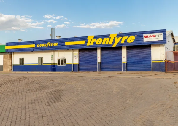 TrenTyre Keetmanshoop  Logo